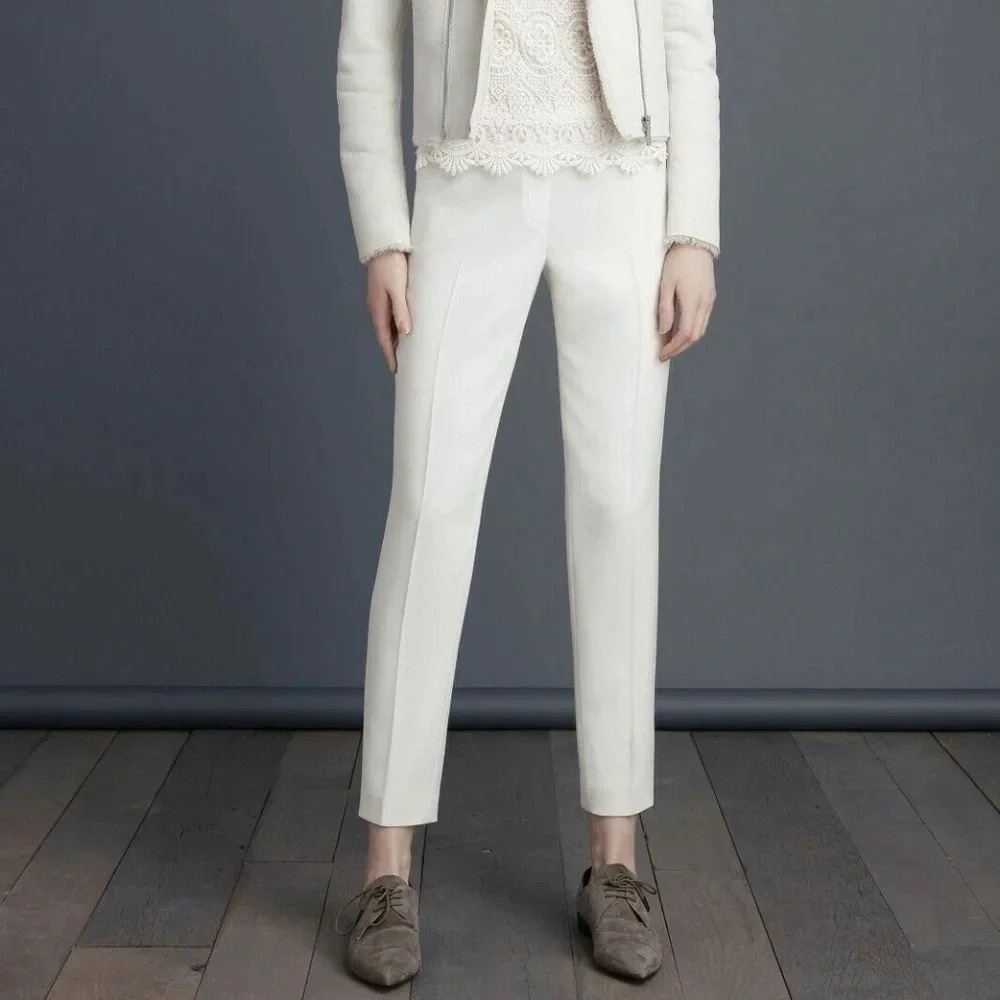 Elie Tahari Size 4 White Marcia Crepe Ankle Pants  NEW!